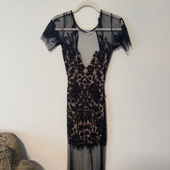 For Love & Lemons Gown - Picture 1 of 15